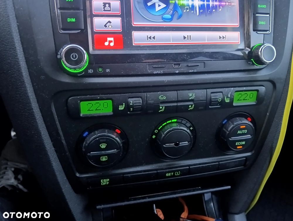 Skoda Octavia 2.0 TSI RS - 21