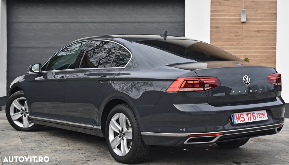 Volkswagen Passat Variant 2.0 TDI SCR DSG Highline - 4