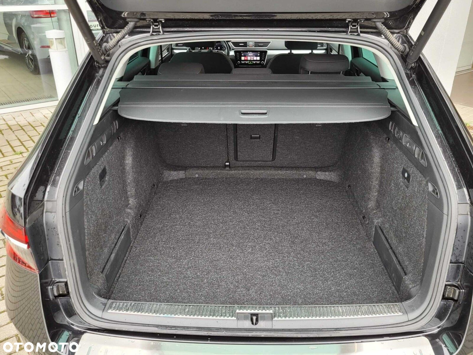 Skoda Superb 2.0 TDI SCR Ambition DSG - 12