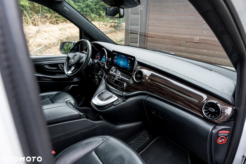 Mercedes-Benz Klasa V 300 d 4-Matic Avantgarde 9G-Tronic - 24