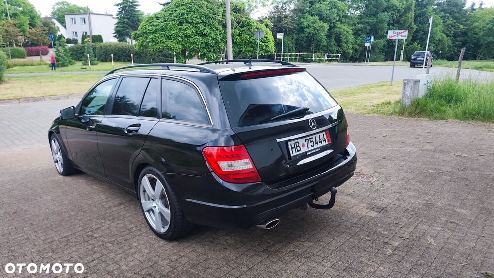 Mercedes-Benz Klasa C 220 CDI DPF Automatik Avantgarde - 19