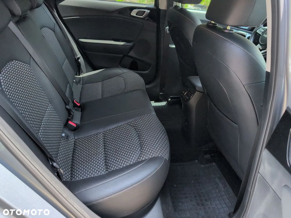 Kia Ceed 1.5 T-GDI Tribute - 23