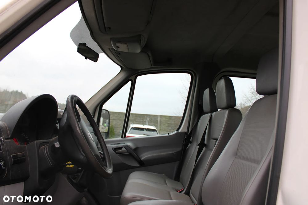 Volkswagen CRAFTER - 16