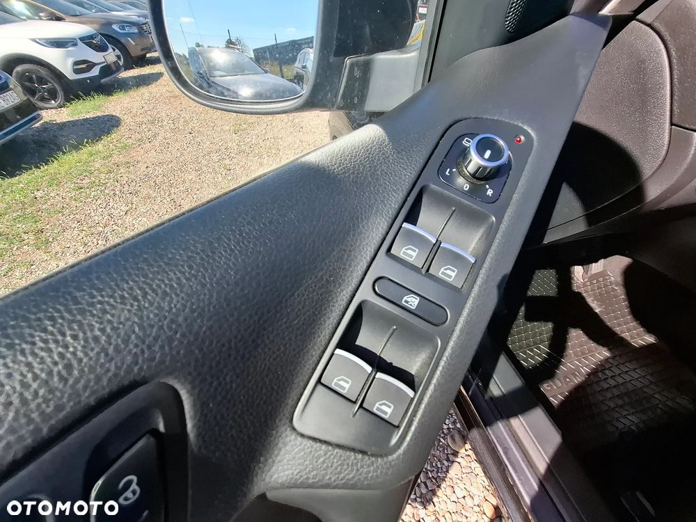 Volkswagen Tiguan 2.0 TDI 4Mot Sport DSG - 11
