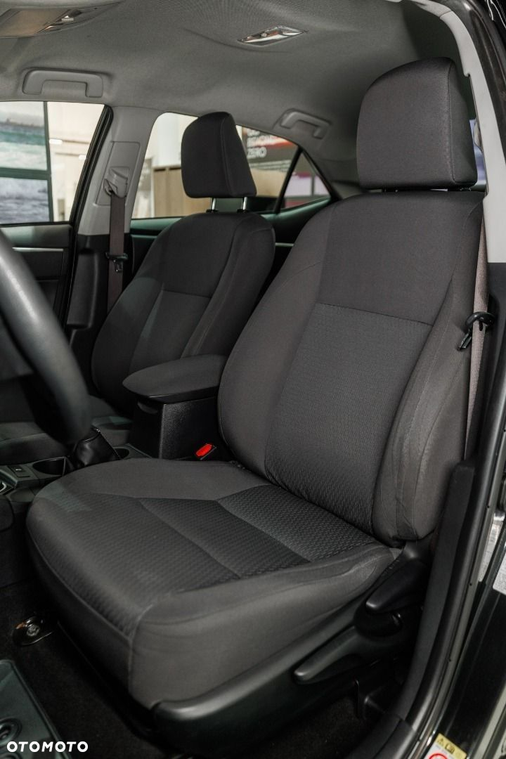 Toyota Corolla - 8