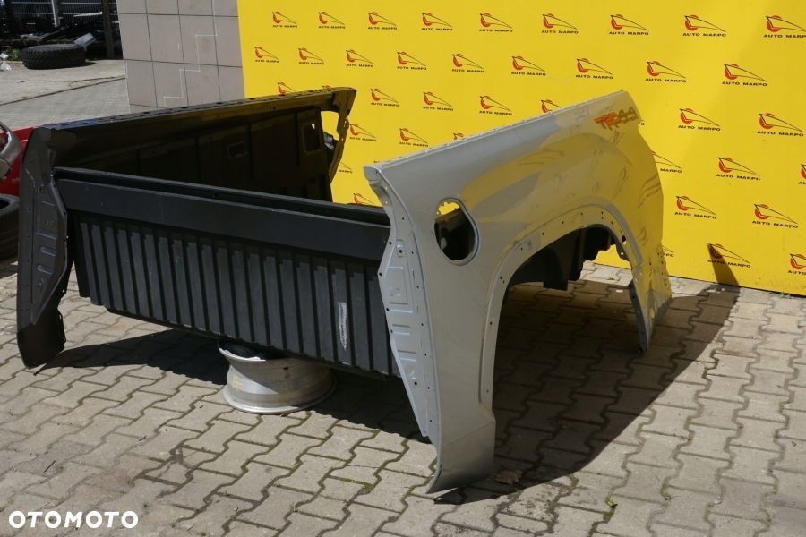 TOYOTA TUNDRA 5,5FT 2022- Paka Zabudowa Skrzynia Błotnik Lewy Prawy Tył USA - 2