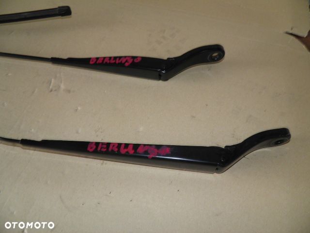 RAMIONA WYCIERACZEK CITROEN BERLINGO III LIFT - 3