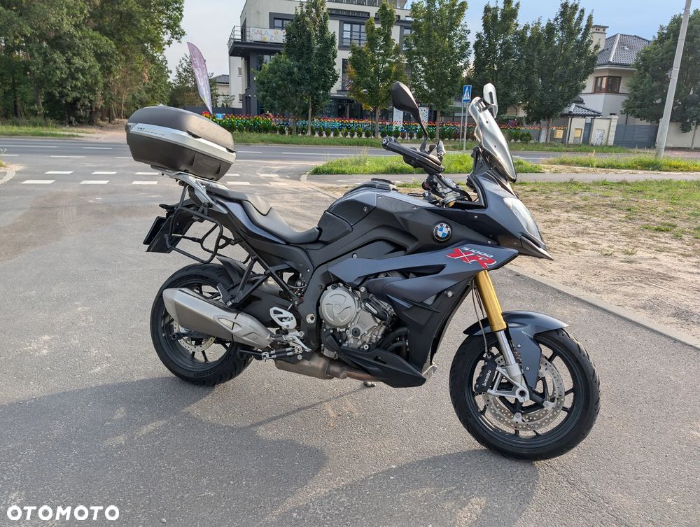 BMW XR - 1
