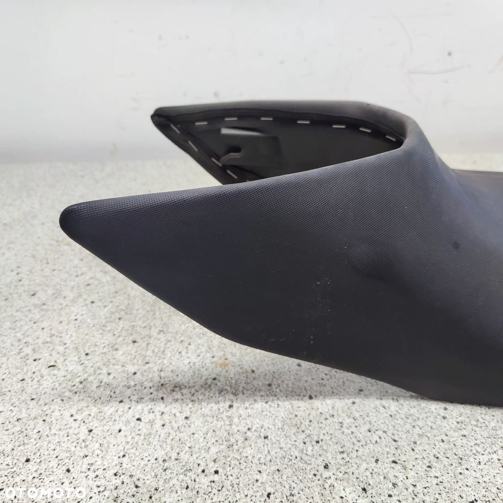 Siedzenie, fotel przód, kanapa kierowcy KTM 1290 Super Duke - 12