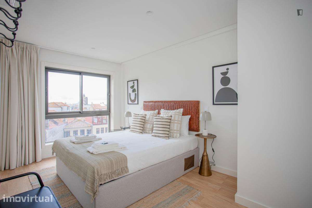 Apartamento com 3 quartos - localizado em Santo Ildefonso Porto - Grande imagem: 2/54