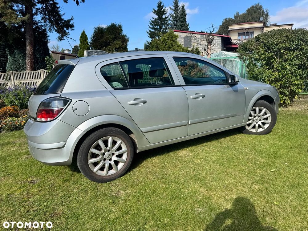 Opel Astra III 1.7 CDTI Cosmo - 5