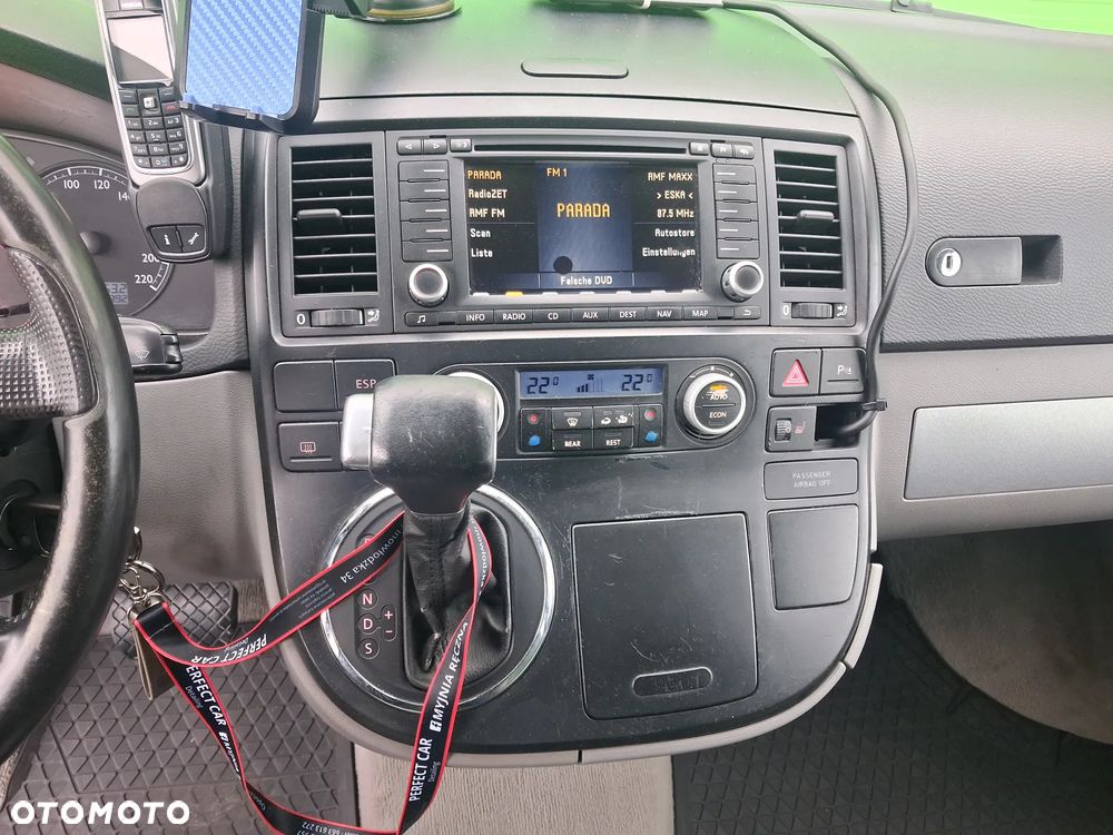 Volkswagen Multivan - 23