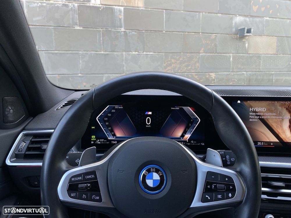 BMW 330 e Pack Desportivo M Pro Auto — fotografia 7
