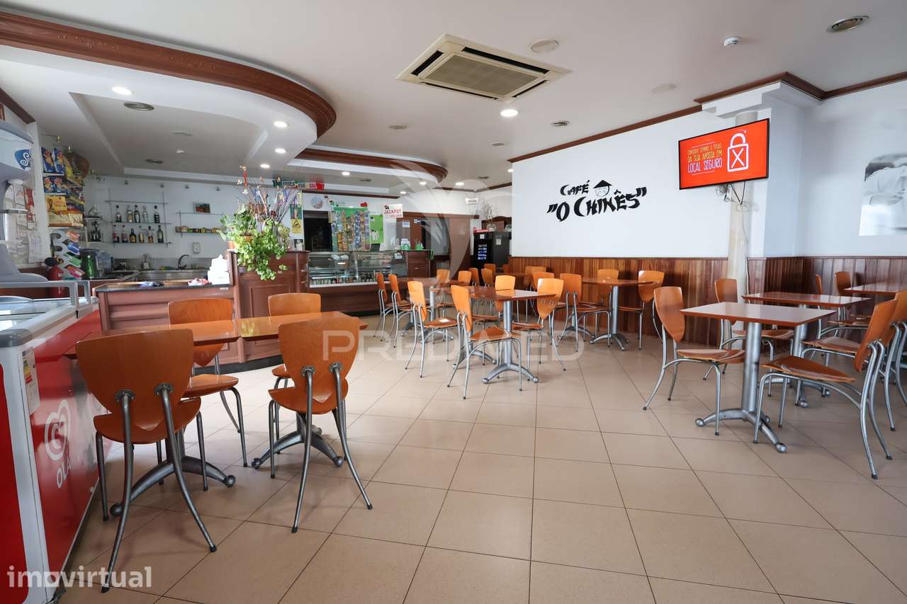 ESPAÇO COMERCIAL PARA TRESPASSE EM REGO D’ÁGUA | 170 m² | 450 €/MÊS - Grande imagem: 3/26
