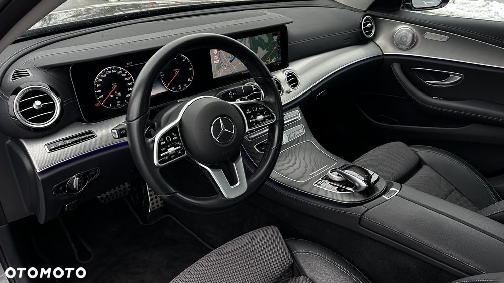 Mercedes-Benz Klasa E - 11