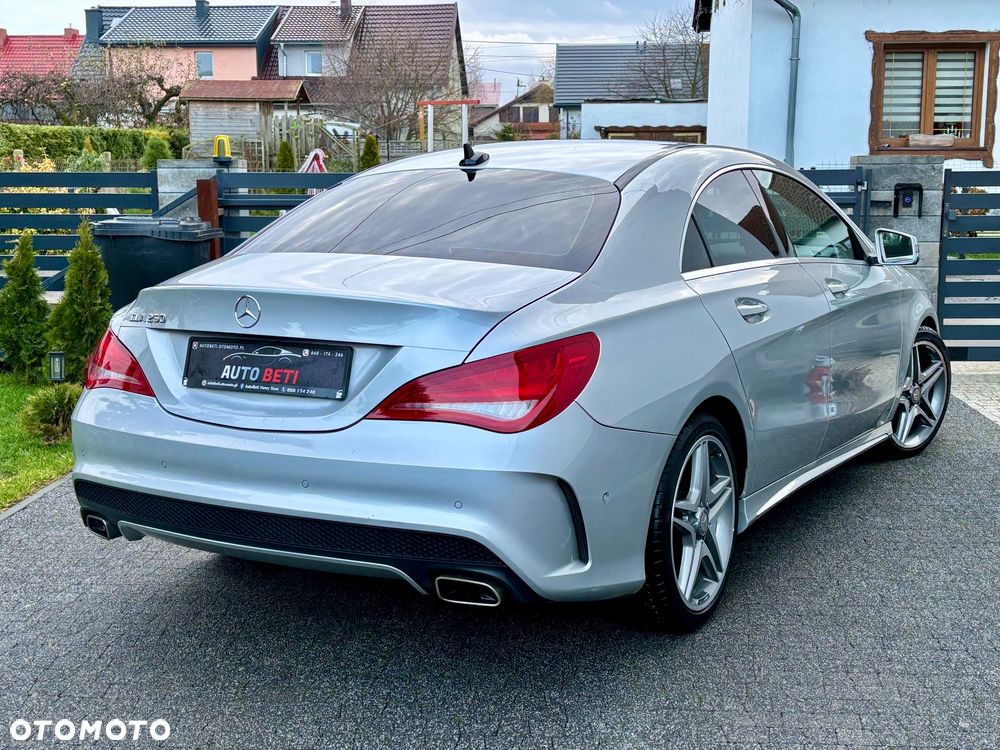 Mercedes-Benz CLA 250 7G-DCT AMG Line - 3