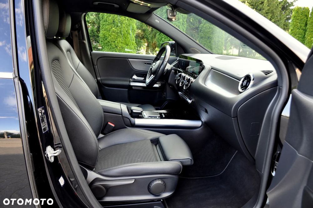 Mercedes-Benz GLA - 17