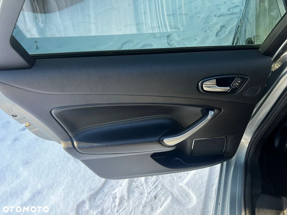 Ford Mondeo SW 2.0 TDCi Titanium X - 24