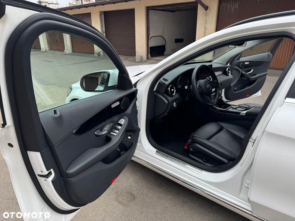 Mercedes-Benz Klasa C 200 d 9G-TRONIC - 30
