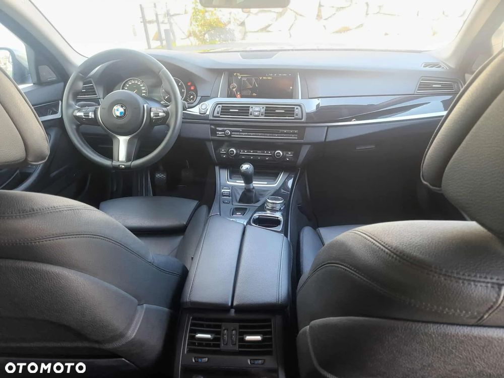 BMW Seria 5 520d - 12