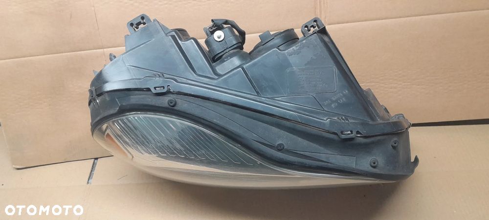 VOLVO XC90 I LIFT PRZEDNIA PRAWA LAMPA XENON WERSJA UK - 4
