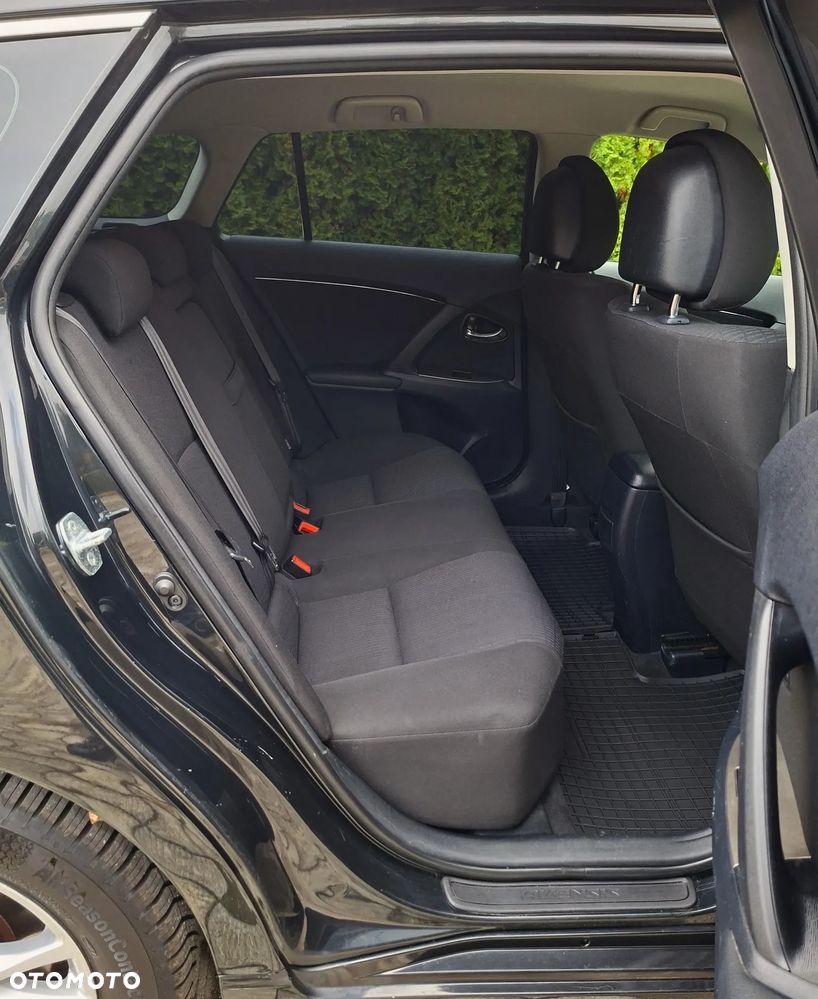 Toyota Avensis Touring Sports 1.8 Edition-S - 13