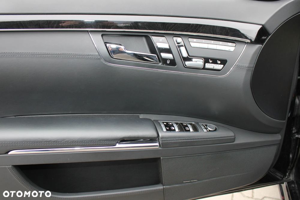 Mercedes-Benz Klasa S 63 AMG L 7G-TRONIC - 21