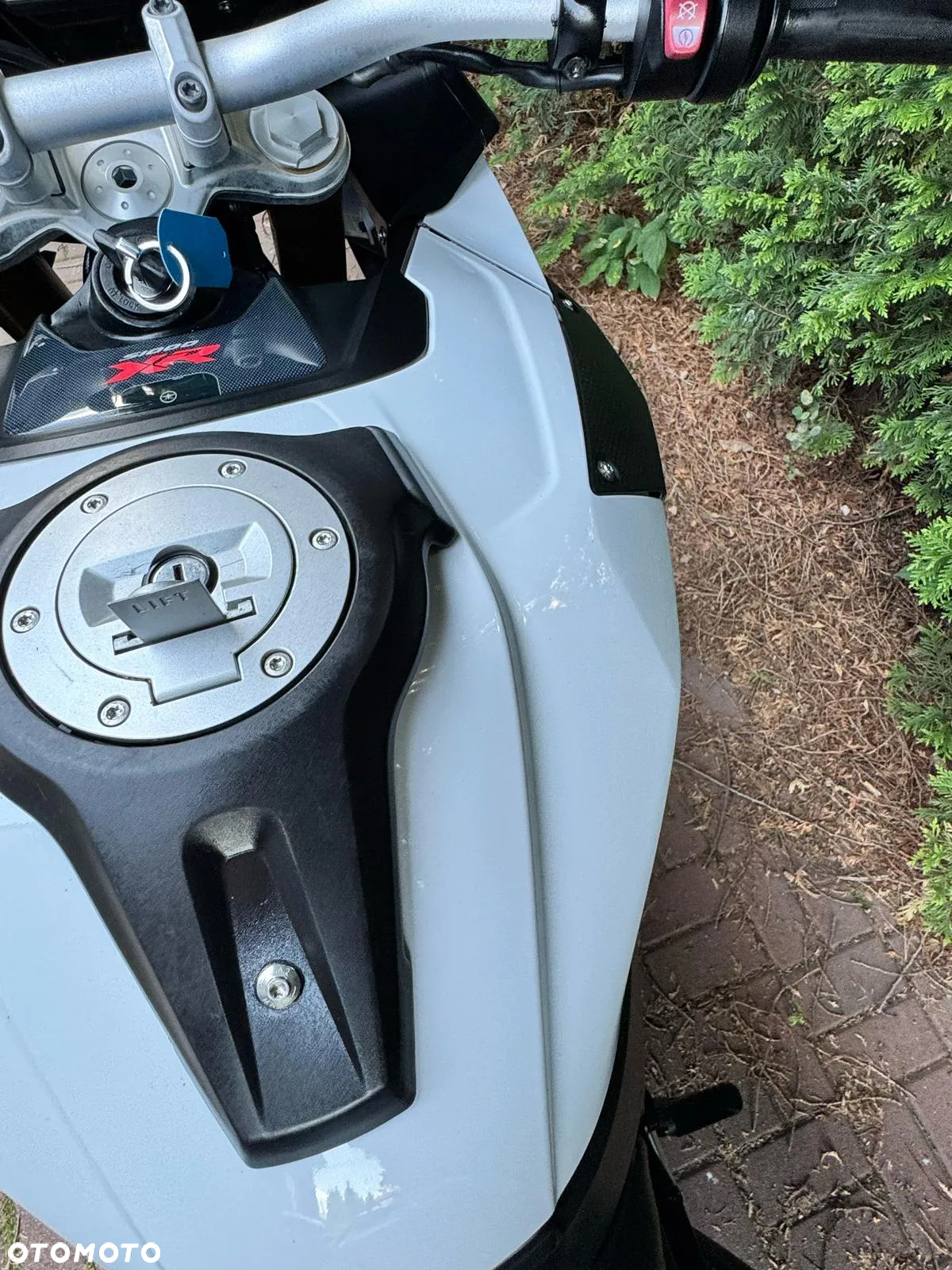 BMW S - 21
