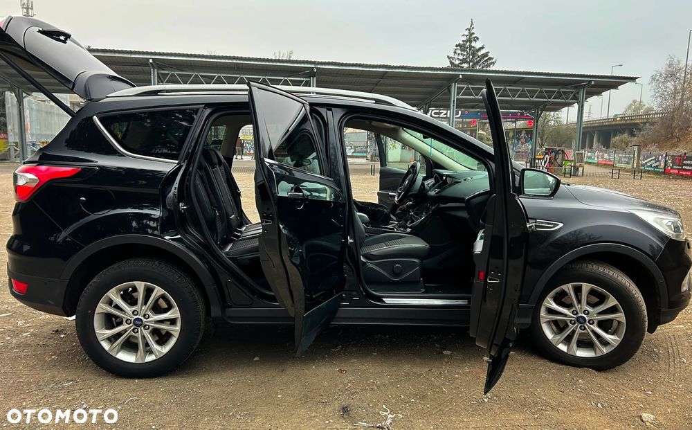 Ford Kuga 1.5 EcoBoost 2x4 Titanium - 14