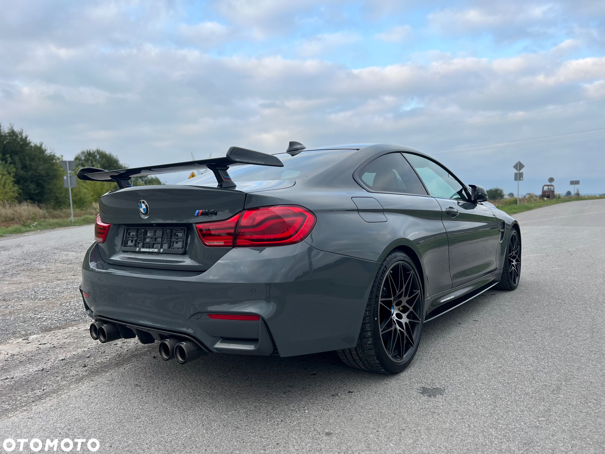 BMW M4 Coupe DKG Competition - 22
