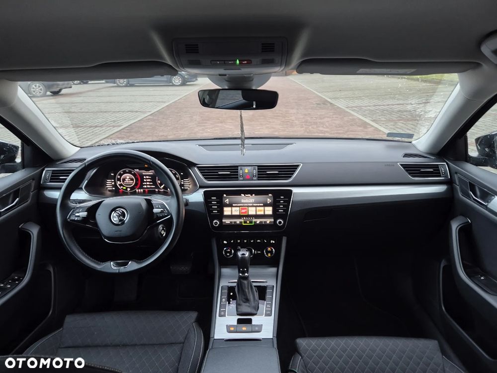 Skoda Superb 2.0 TDI SCR Style DSG - 8