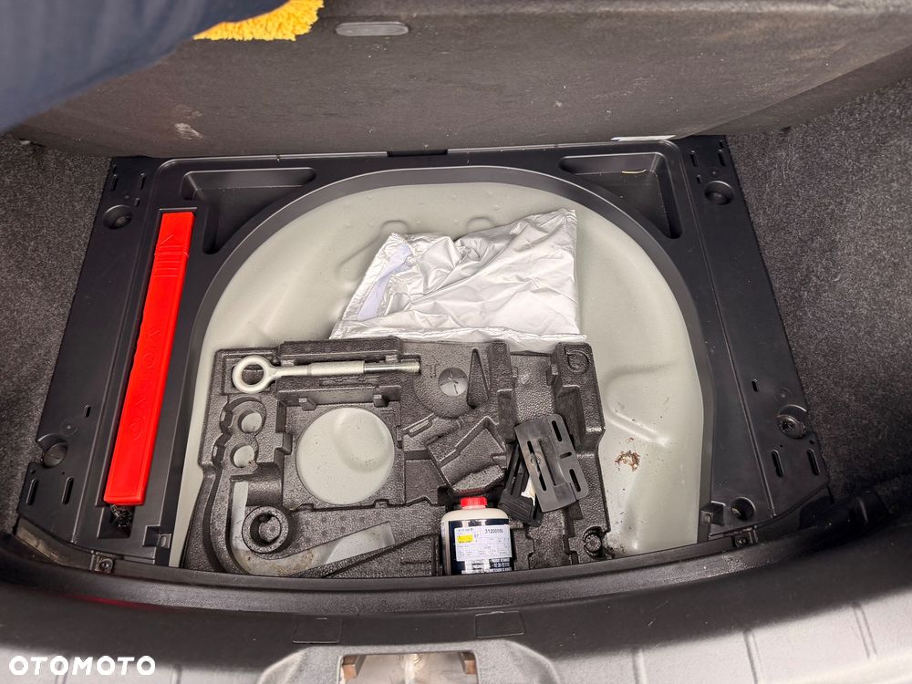 Volvo V40 - 33