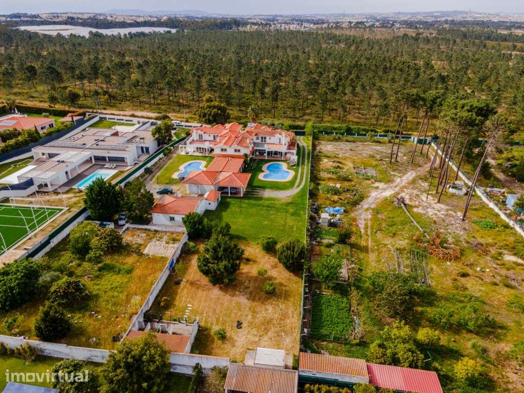 Moradia T5 em Verdizela com lote de 1450m2, um refúgio de espaço e ... - Grande imagem: 2/60