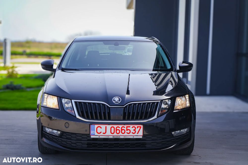 Skoda Octavia 1.6 TDI DSG Ambition - 9