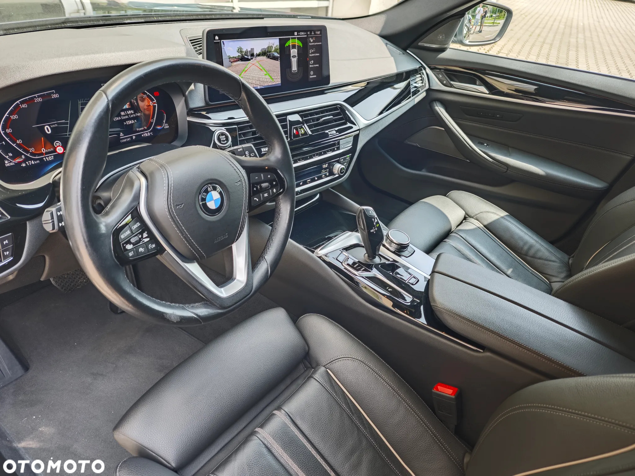 BMW Seria 5 520d xDrive mHEV Luxury Line sport - 13