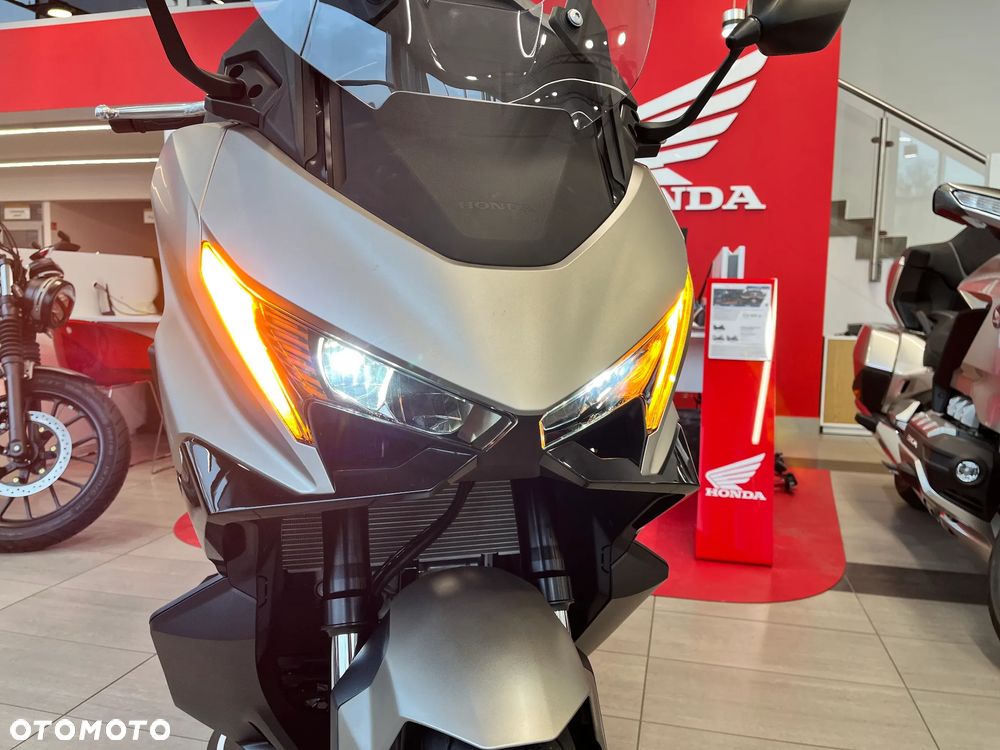 Honda NSS - 8