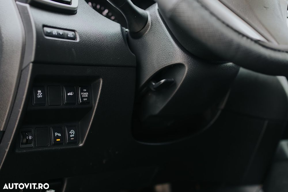 Nissan X-Trail 1.6 dCi ALL-MODE 4x4i N-Vision - 17