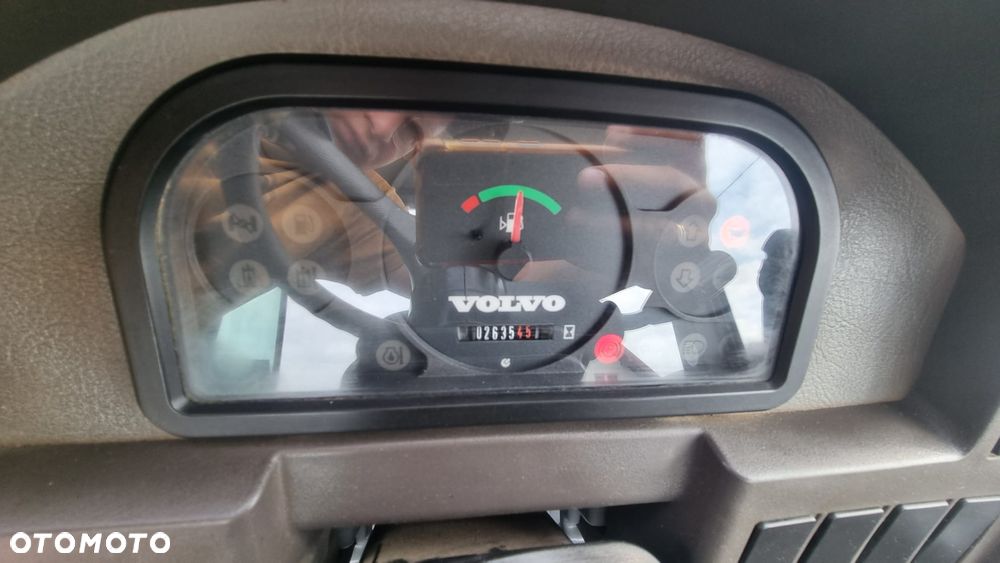 Volvo L25F/ 2635Mth/ Maszyna sprowadzona/ - 14