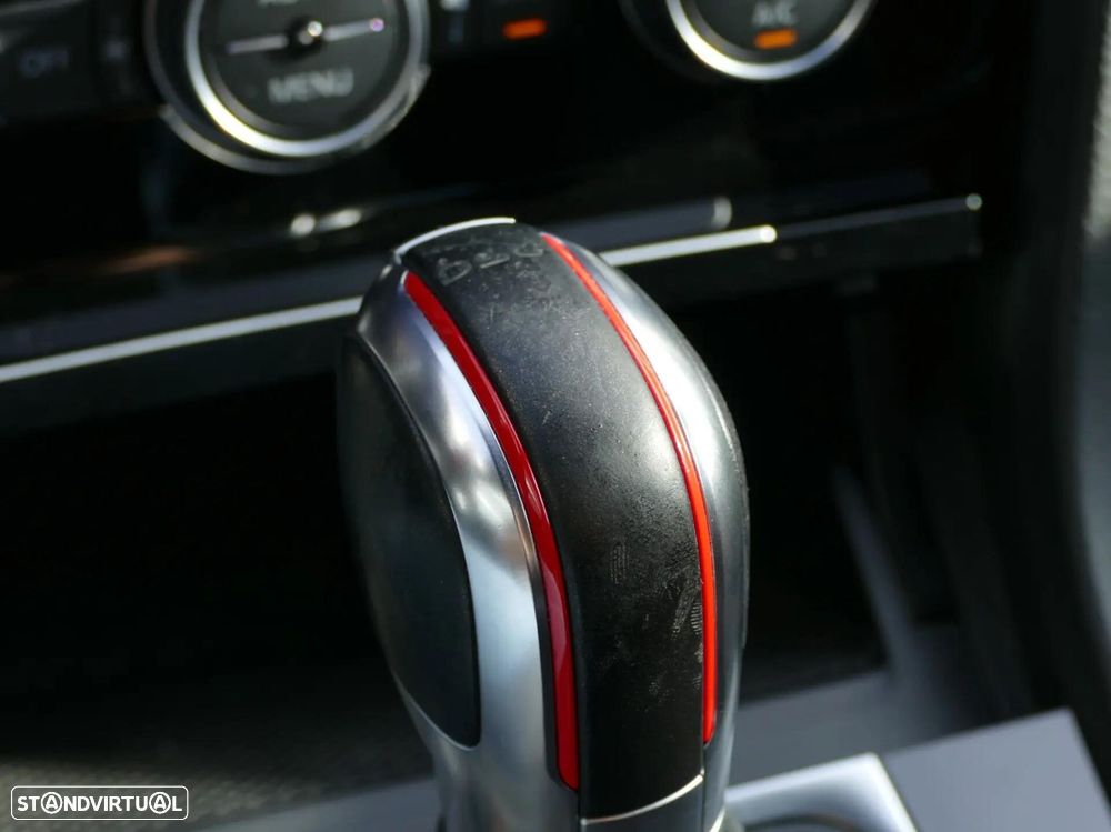 VW Golf 2.0 TSI GTi TCR DSG - 26