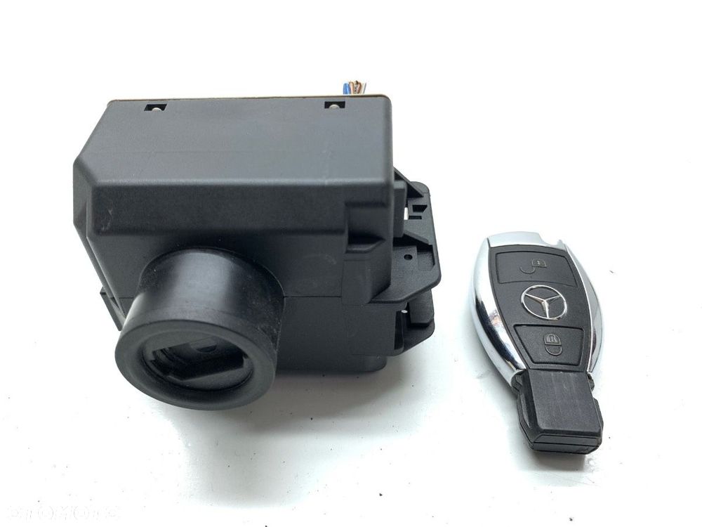 STACYJKA  MERCEDES-BENZ KLASA A (W176) 2012 - 2018 A 180 (176.042) 90 kW [122 KM] benzyna 2012 - - 1