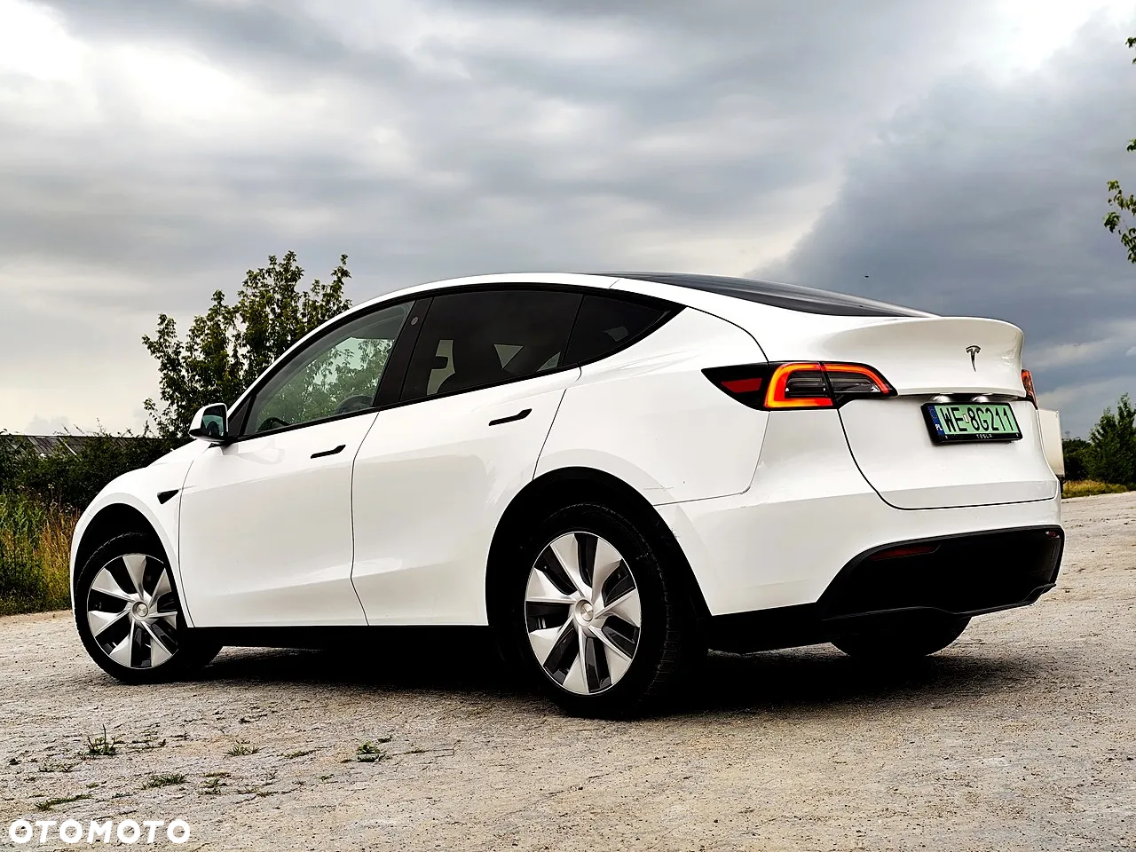 Tesla Y Long Range RWD - 4