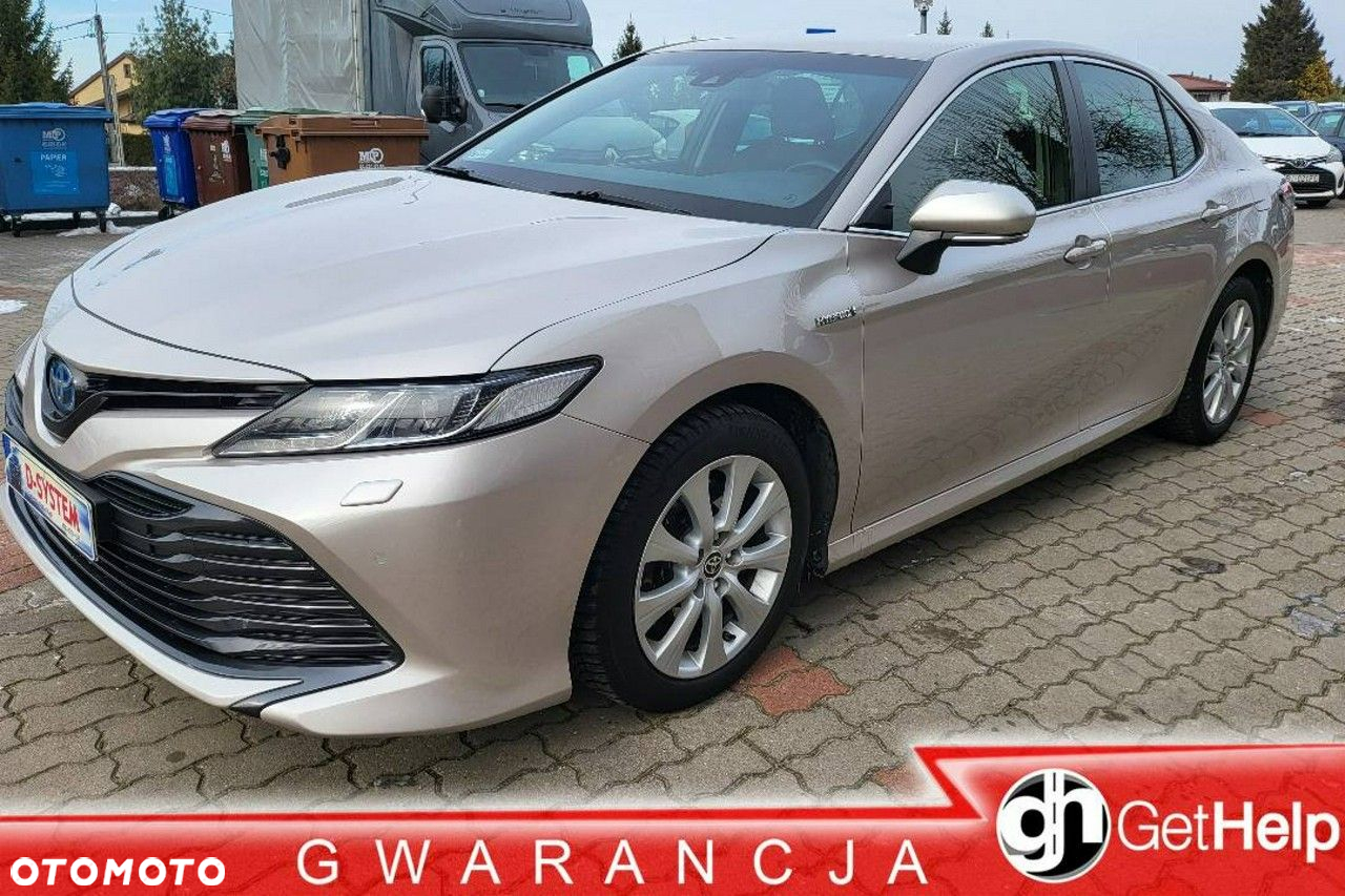 Toyota Camry - 32