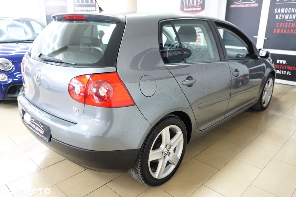 Volkswagen Golf 1.6 Tour - 9