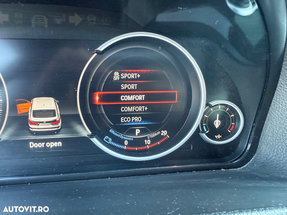 BMW Seria 5 520d Sport-Aut. - 11