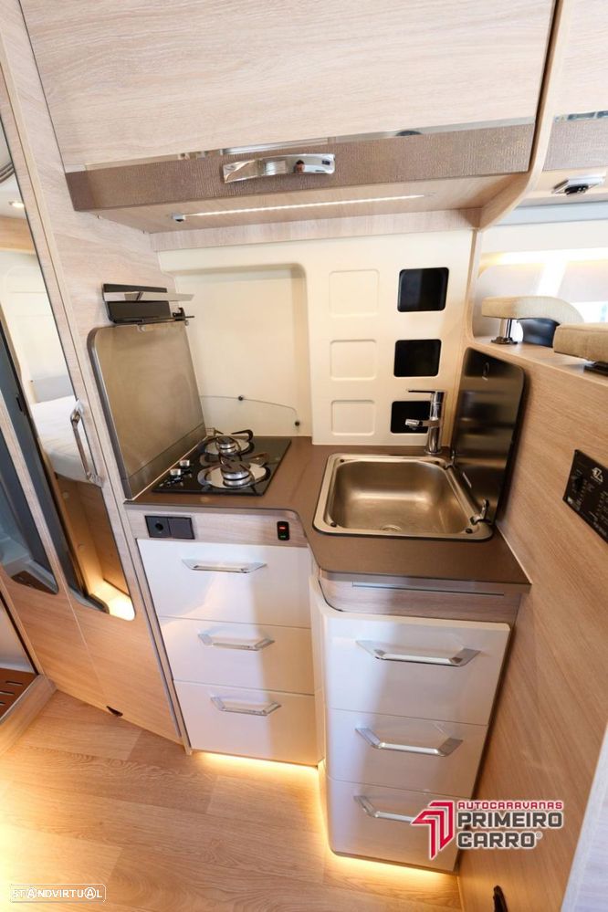 Rapido Van V62 cama francesa - 6