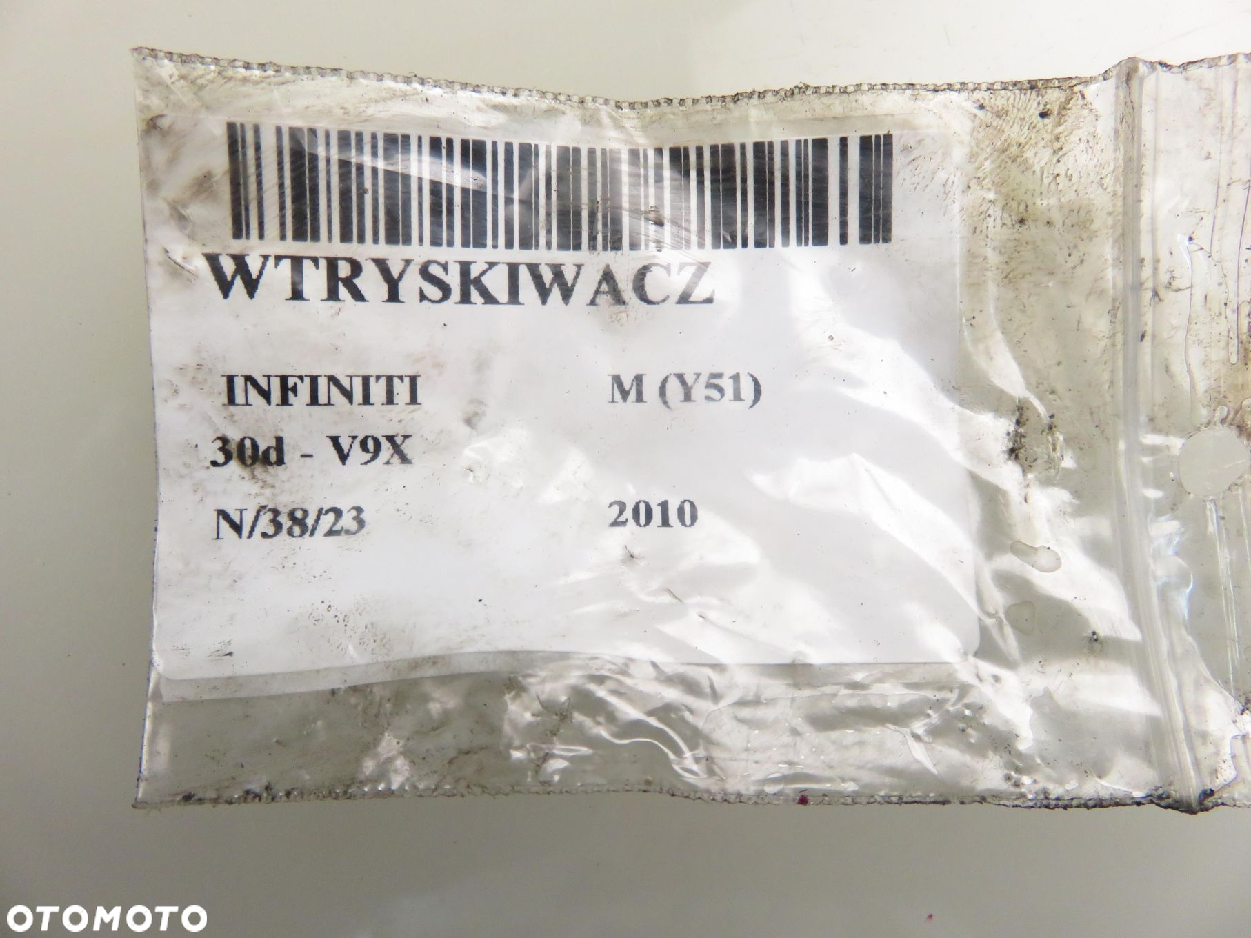 WTRYSKIWACZ INFINITI M (Y51) 3.0d V6 238 - V9X 889945H82868770 0445116033 - 8