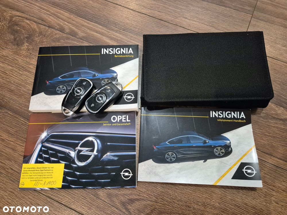 Opel Insignia Sports Tourer 2.0 BiTurbo Diesel 4x4 Business Innovation - 38