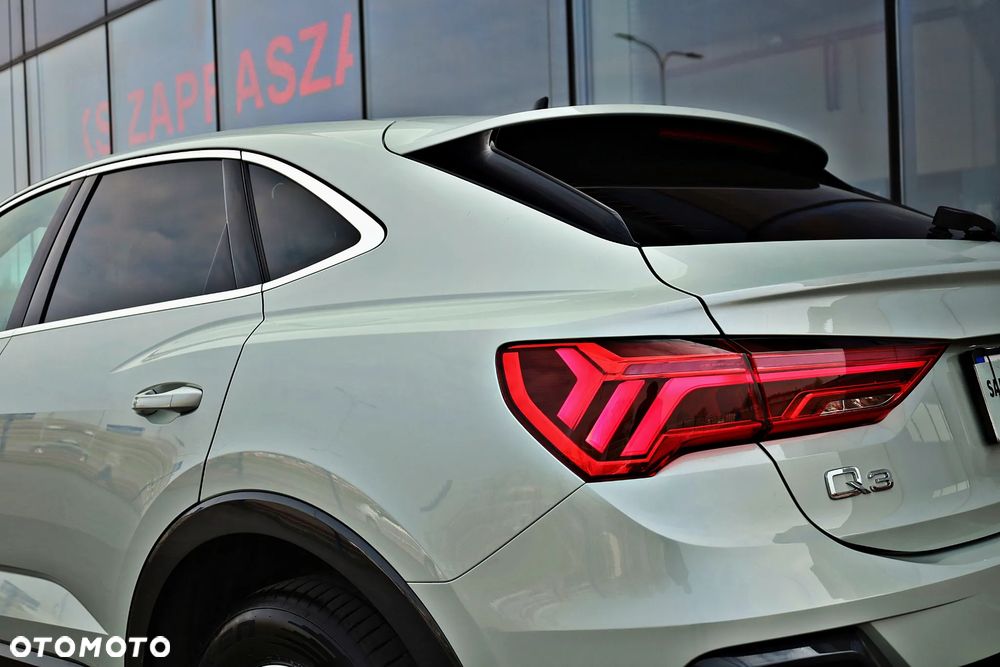 Audi Q3 Sportback - 13