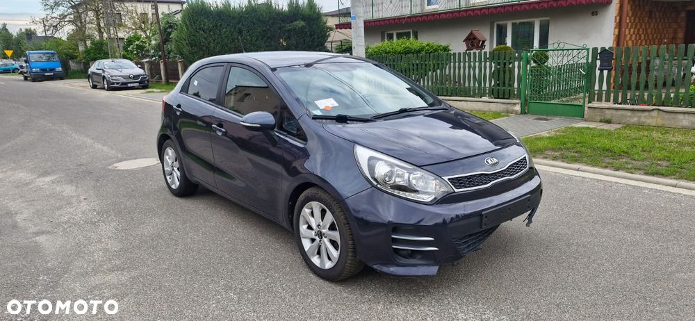 Kia Rio 1.4 CRDI Fifa World Cup Edition - 1