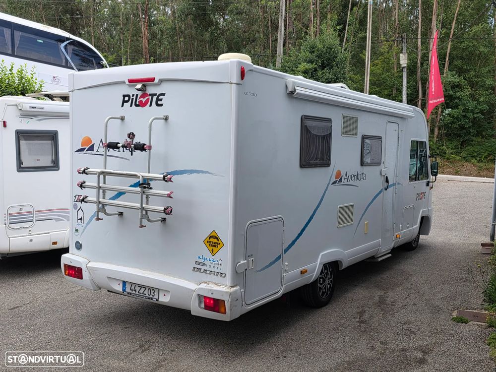 Pilote Aventura 730G Cama Central Frigo Grande - 8